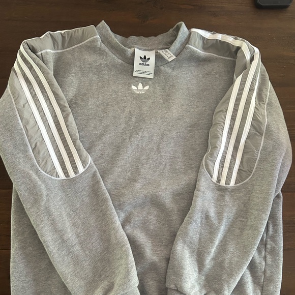 Addidas Crewneck Sweater in gray - Picture 2 of 6